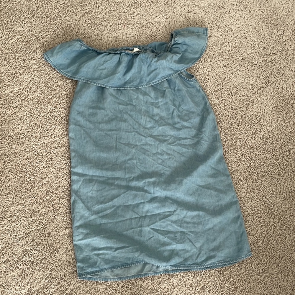 Girls off the shoulder dress size 10